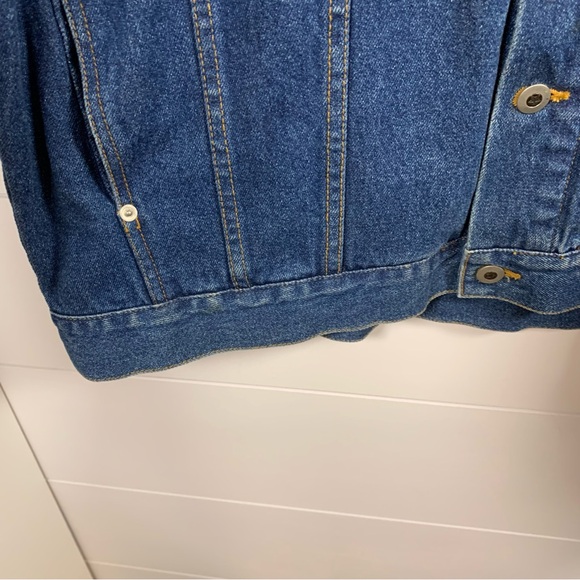 Vintage 90s Y2K Denim Jacket Riviera Hotel Las Vegas Men L Trucker Jean Blue EUC - Picture 10 of 15